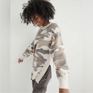 Aerie Relaxed Fit camo Camouflage Pullover Sweatshirt crew neck and side slit